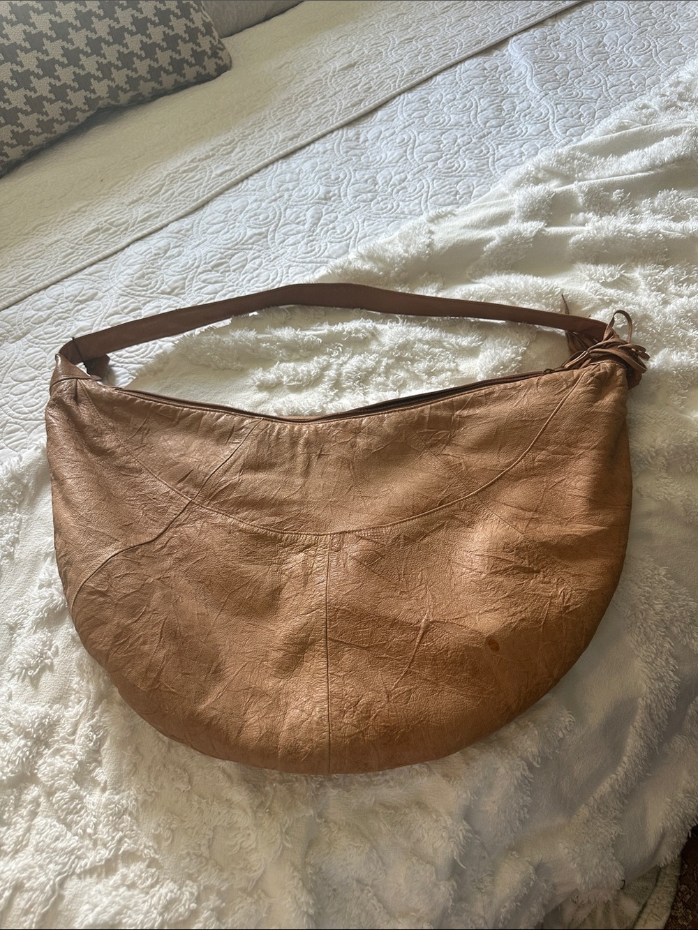Casual Crescent Hobo Bag in Warm Tan